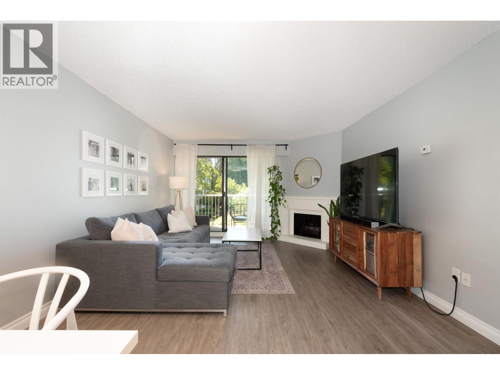 Photo 3 of 207 9202 Horne Street, Burnaby BC