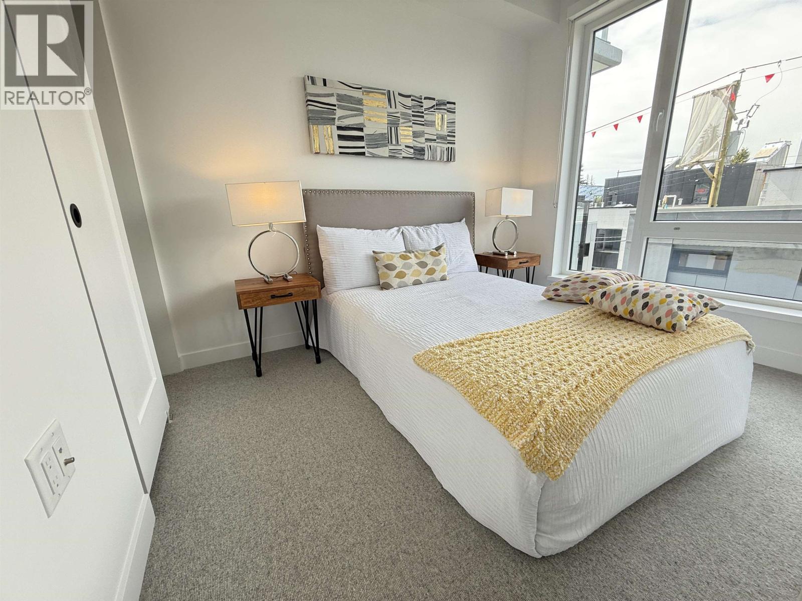 Photo 10 of 302 6859 Cambie Street, Vancouver BC