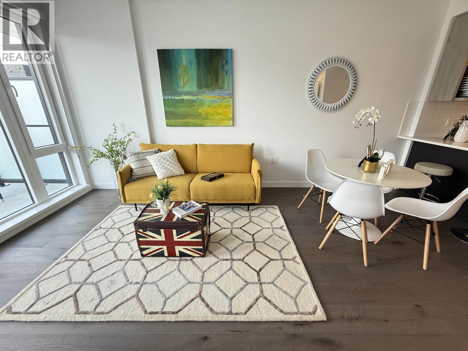 Photo 2 of 302 6859 Cambie Street, Vancouver BC