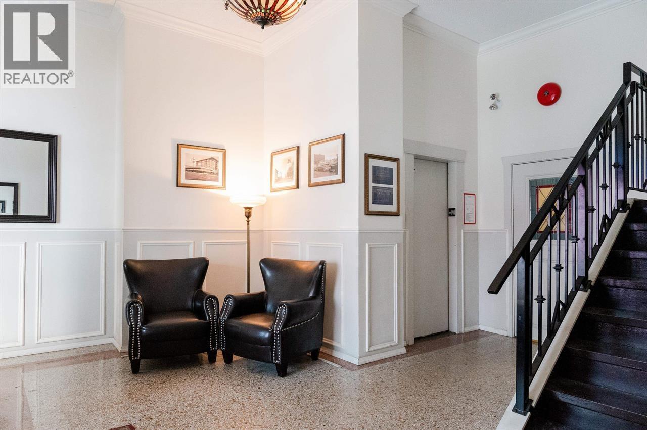 55 777 BURRARD STREET, Vancouver