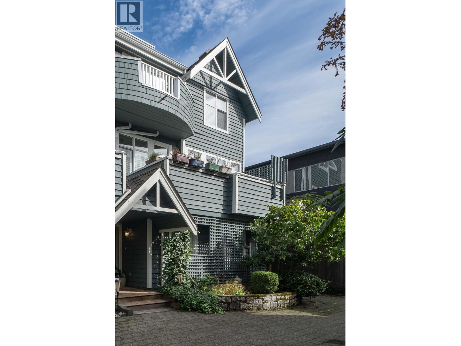 Photo 2 of D 136 W 4th Street, North Vancouver BC