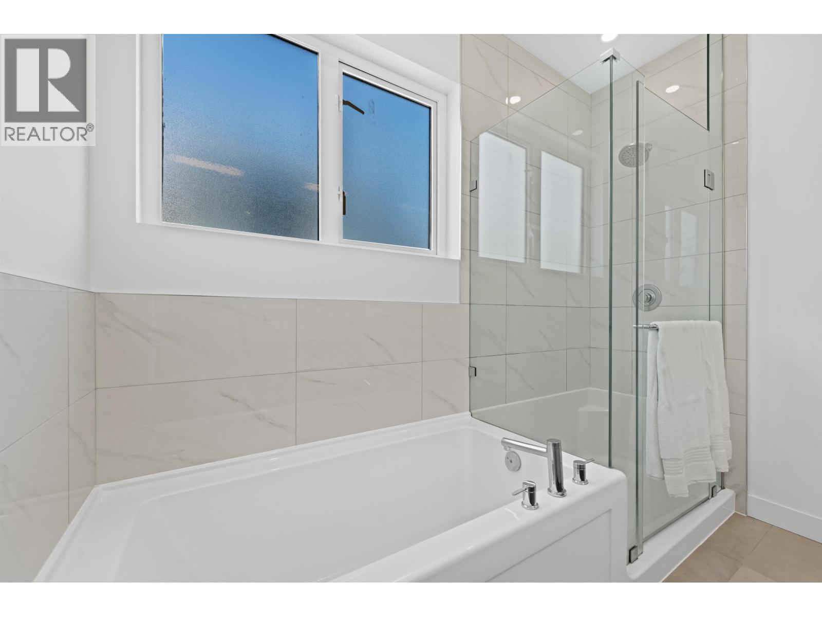 Photo 12 of 54 3597 Malsum Drive, North Vancouver BC