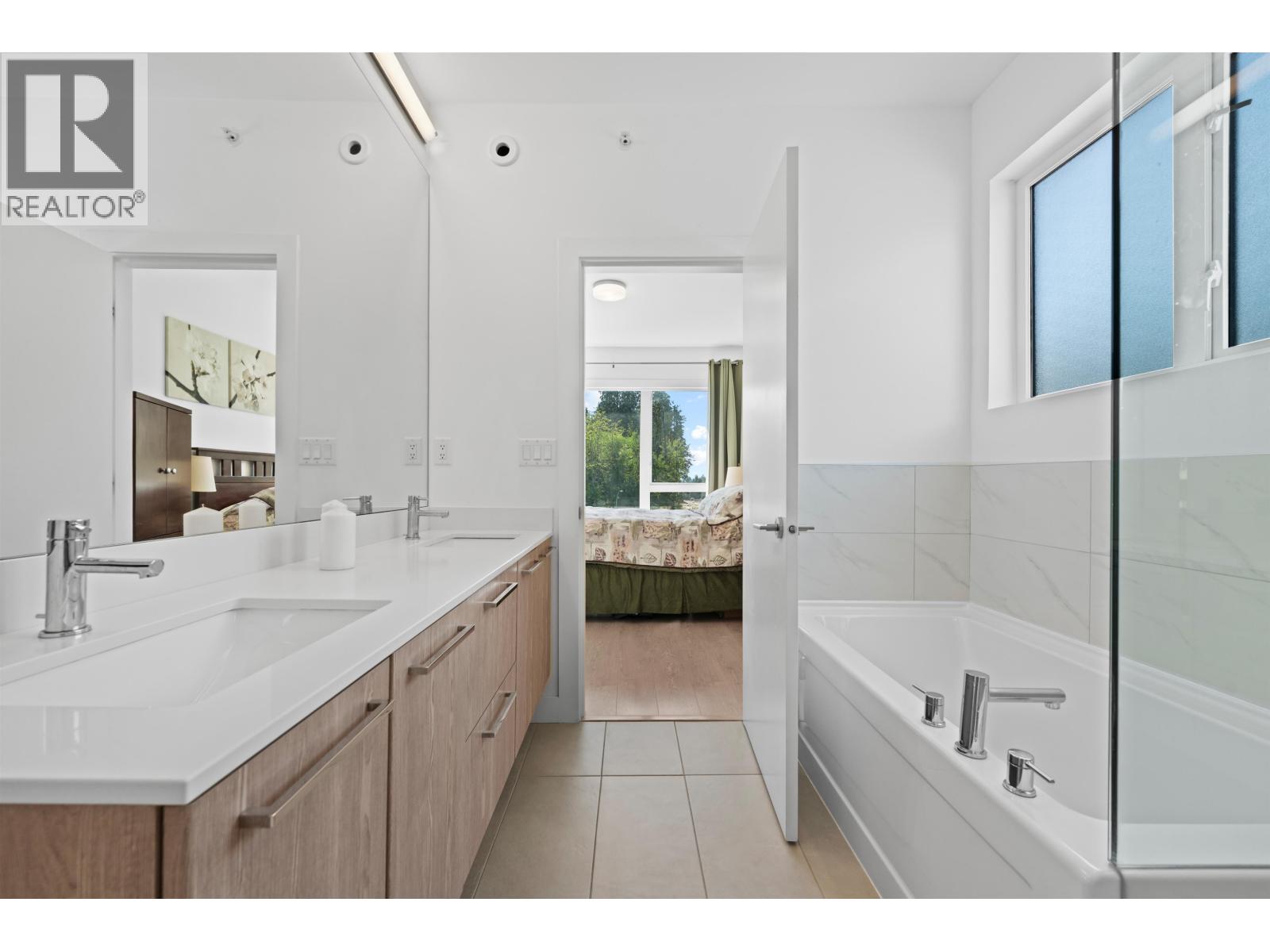 Photo 4 of 54 3597 Malsum Drive, North Vancouver BC