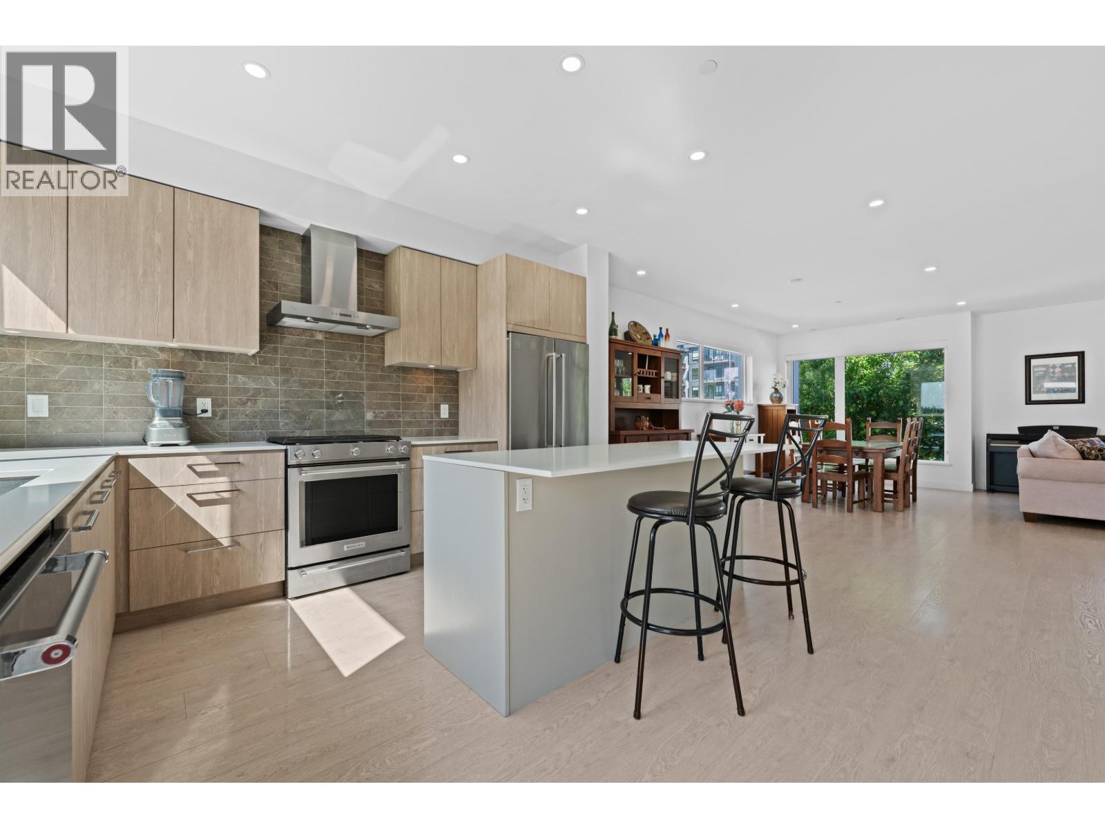 Photo 32 of 54 3597 Malsum Drive, North Vancouver BC