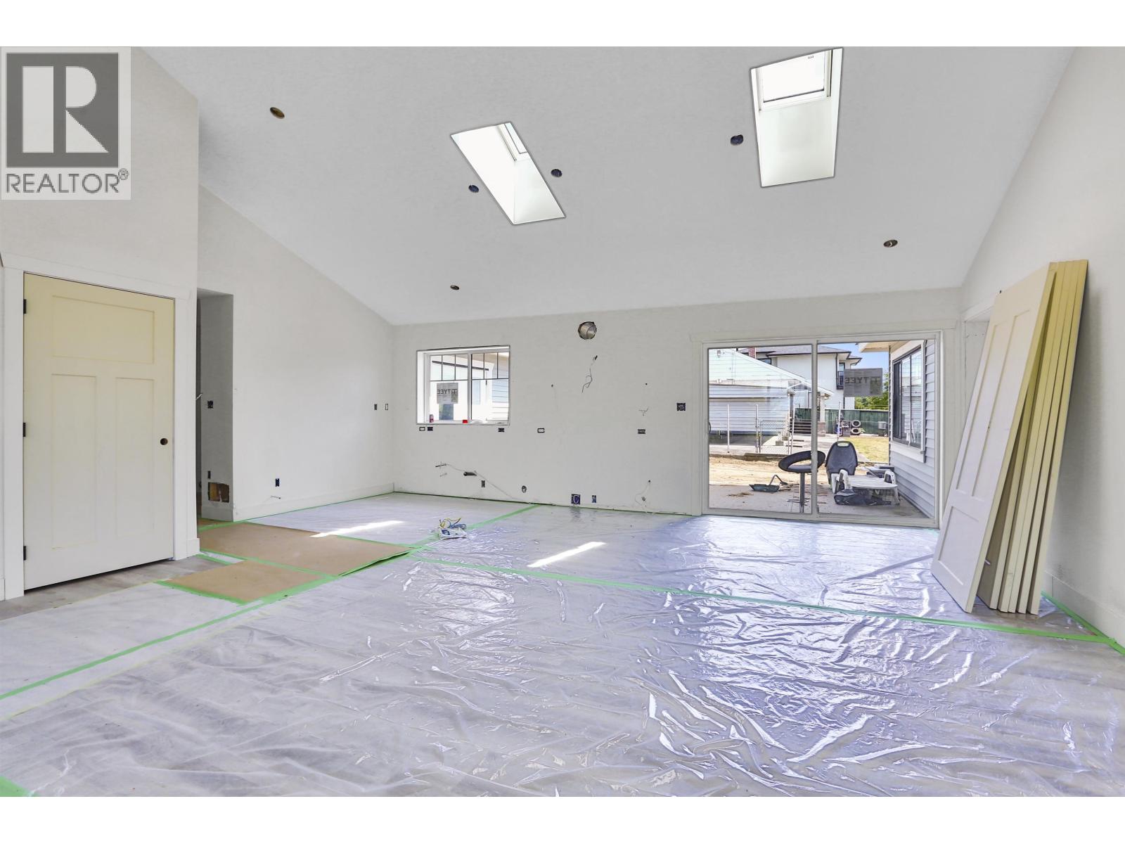 Photo 8 of 201 Finnigan Street, Coquitlam BC