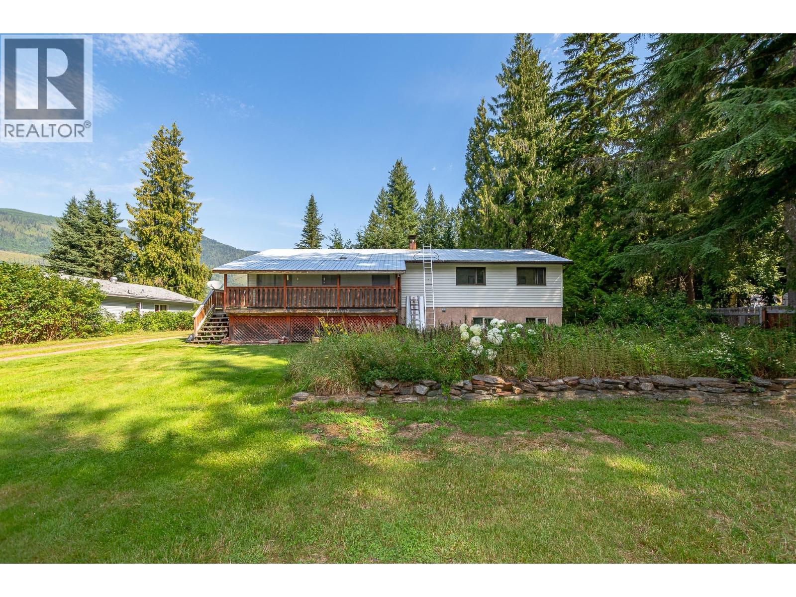 1825 Stepp Pit Road, Sicamous