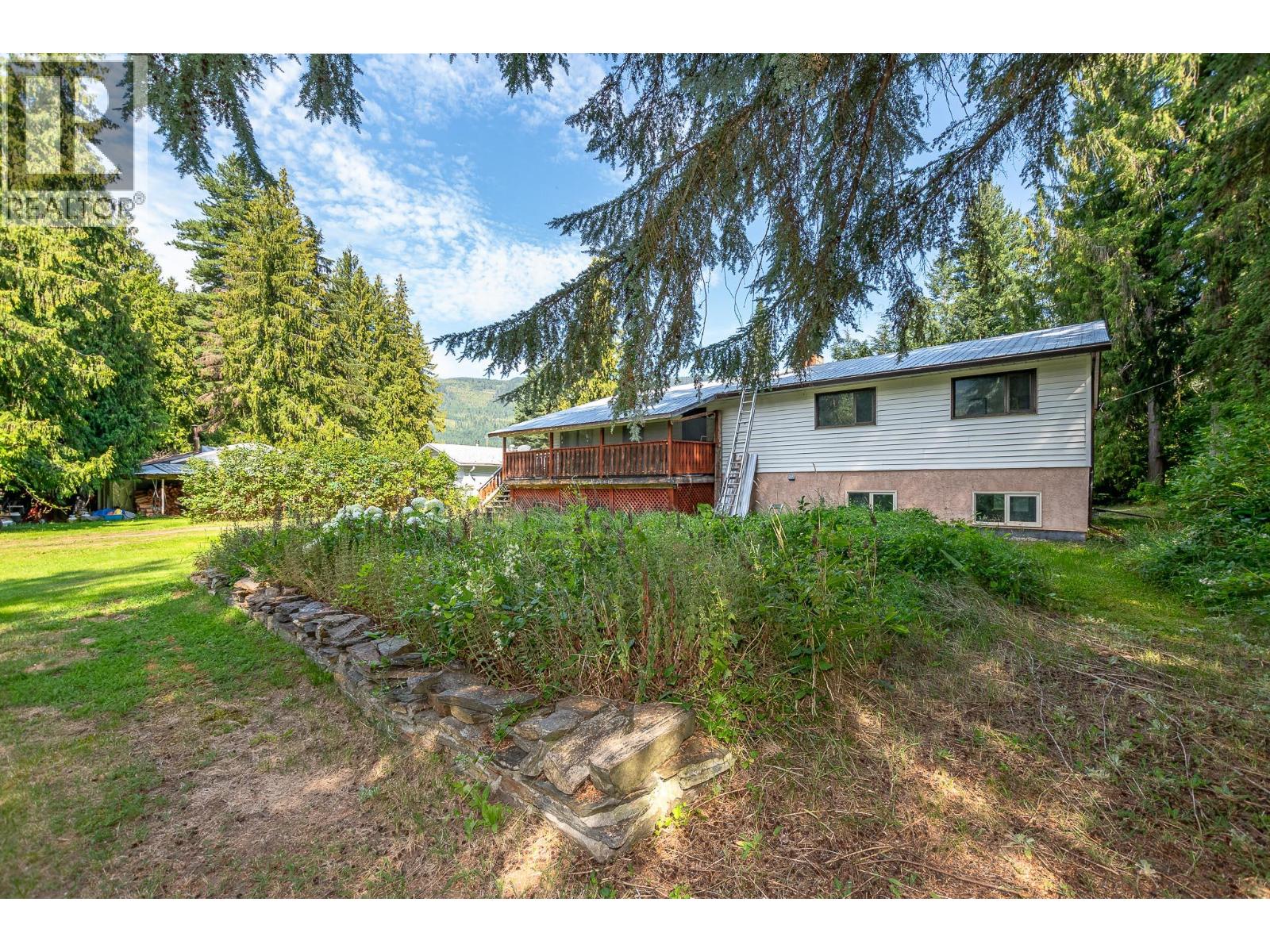 1825 Stepp Pit Road, Sicamous