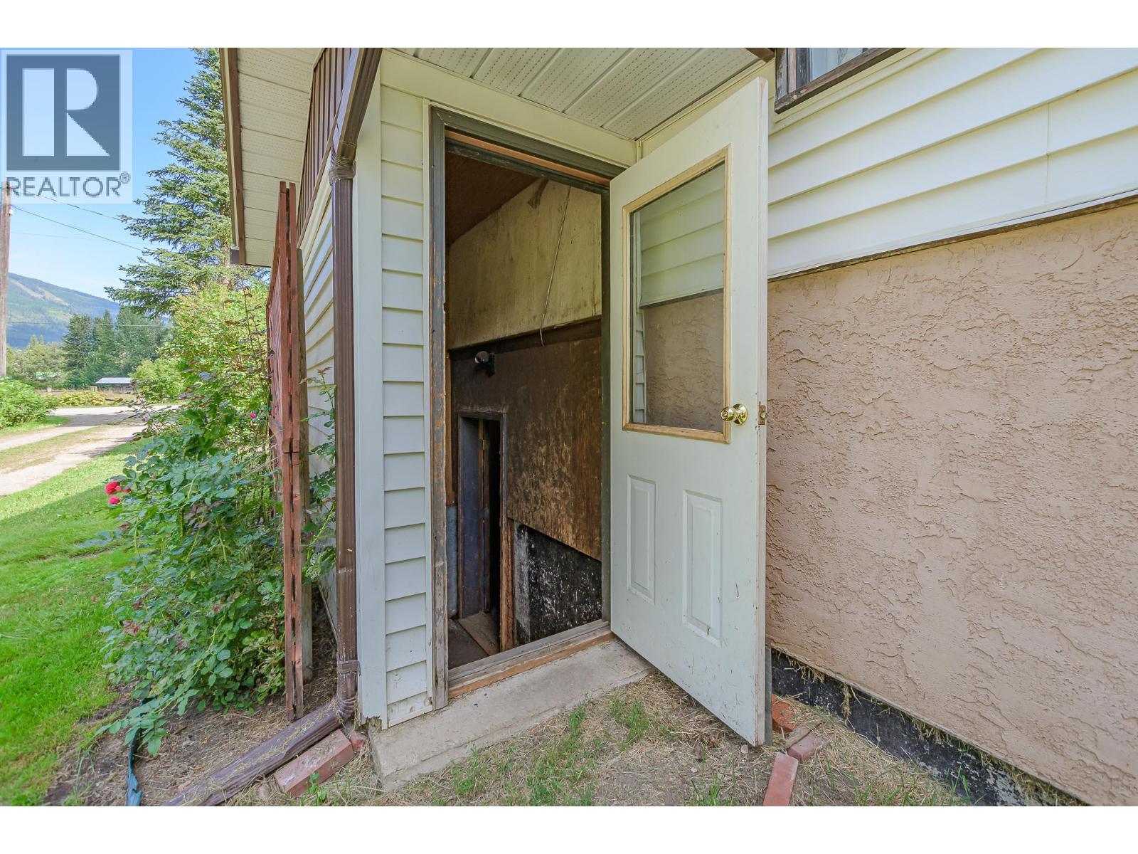 1825 Stepp Pit Road, Sicamous