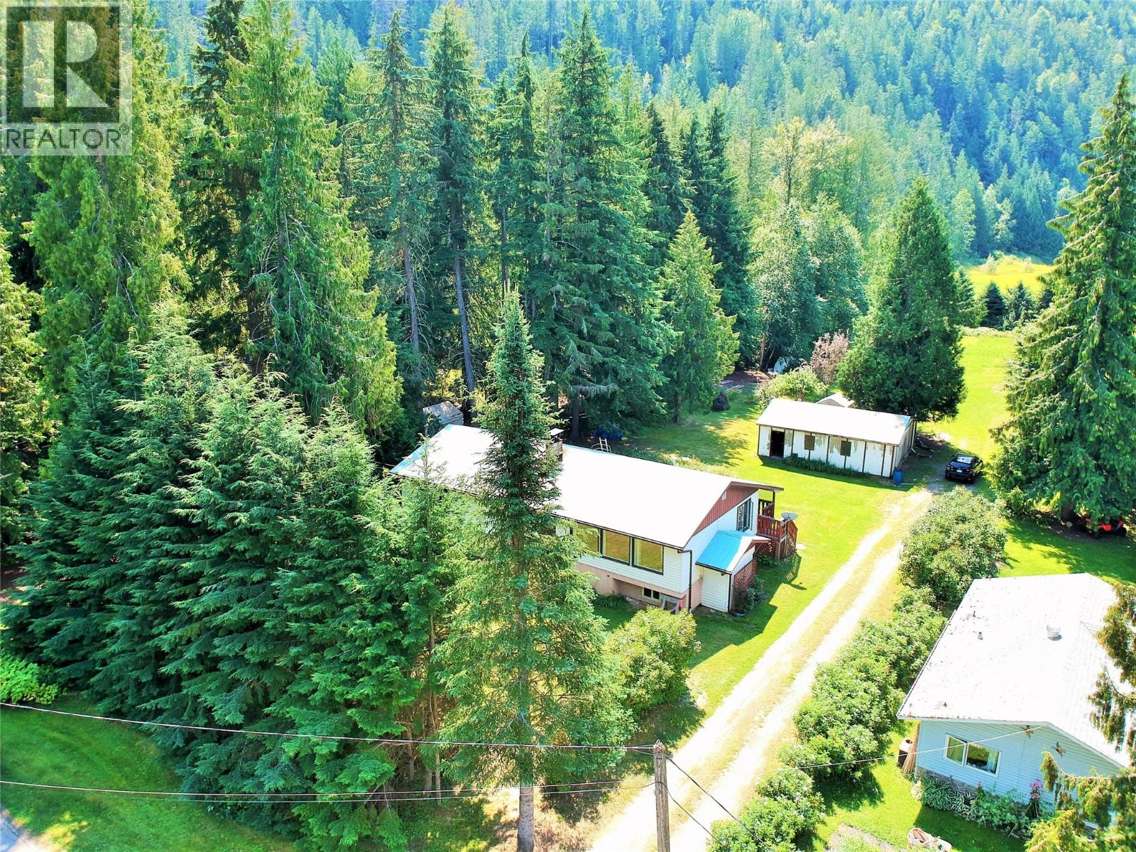 1825 Stepp Pit Road, Sicamous