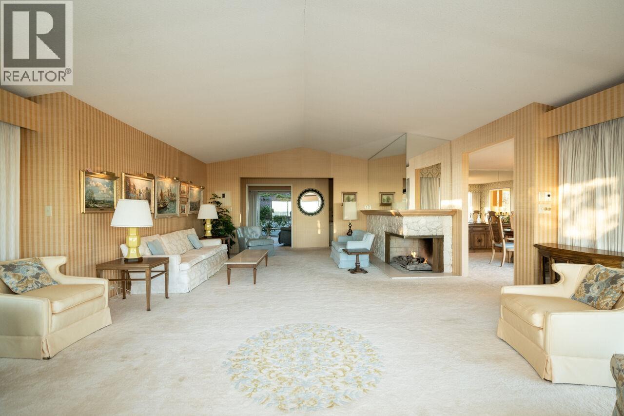 Photo 1 of 735 Fairmile Road, West Vancouver BC