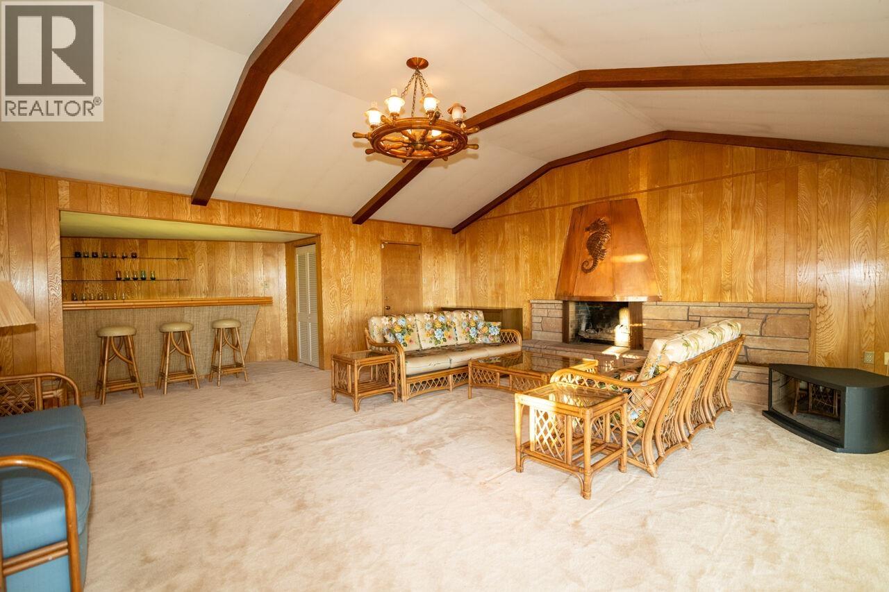 Photo 6 of 735 Fairmile Road, West Vancouver BC