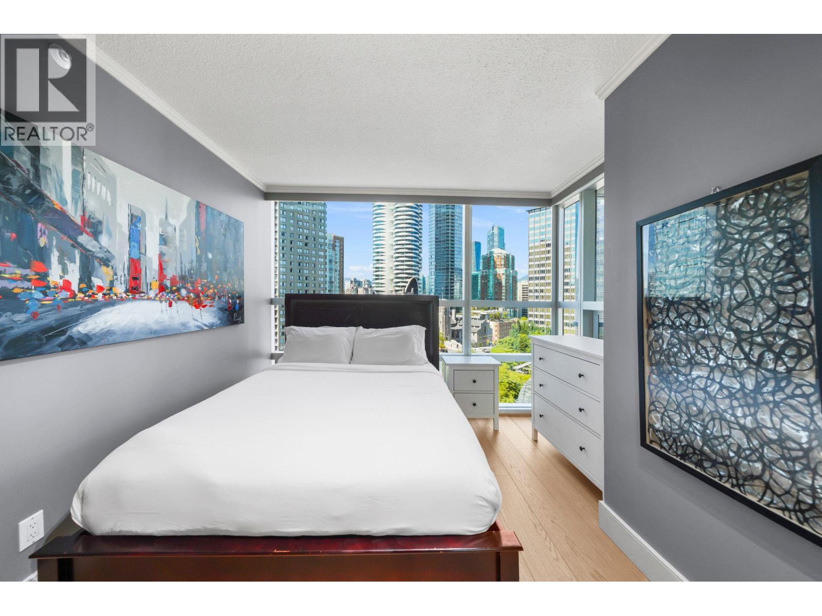 Photo 4 of 1050 Burrard Street, Vancouver BC