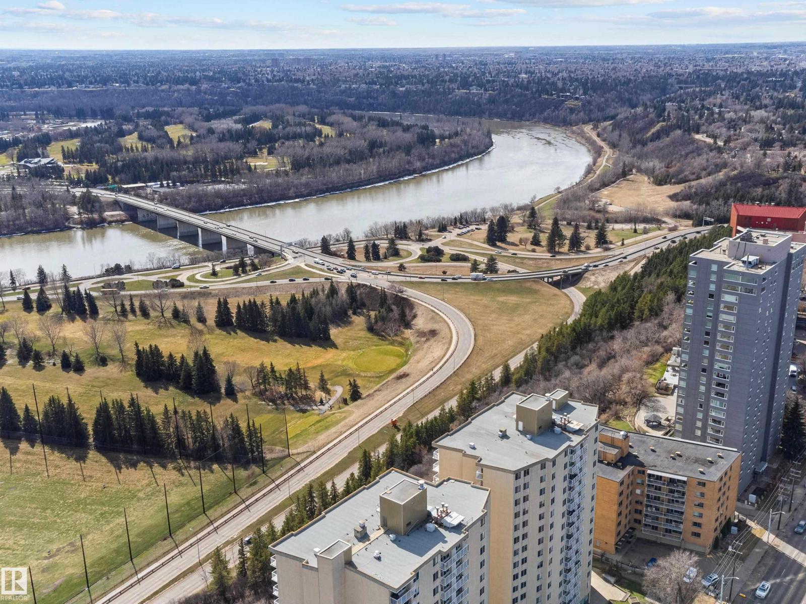 Photo 15 of 1601 12141 Jasper Av Nw, Edmonton AB
