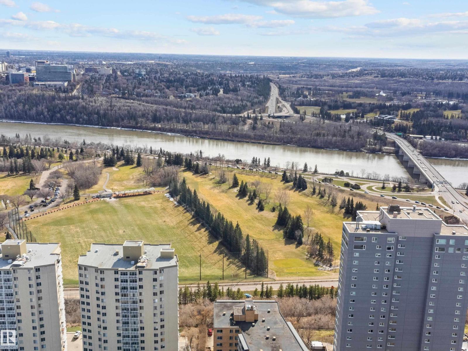 Photo 3 of 1601 12141 Jasper Av Nw, Edmonton AB