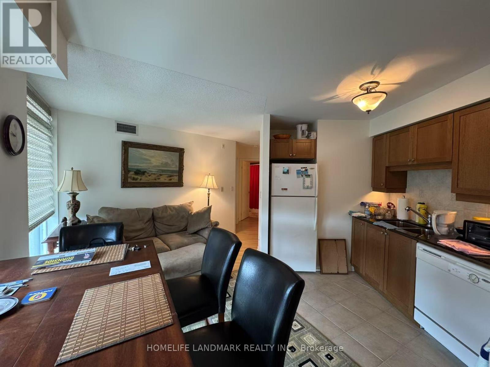 Photo 12 of 1002 18 Valley Woods Road, Toronto ON