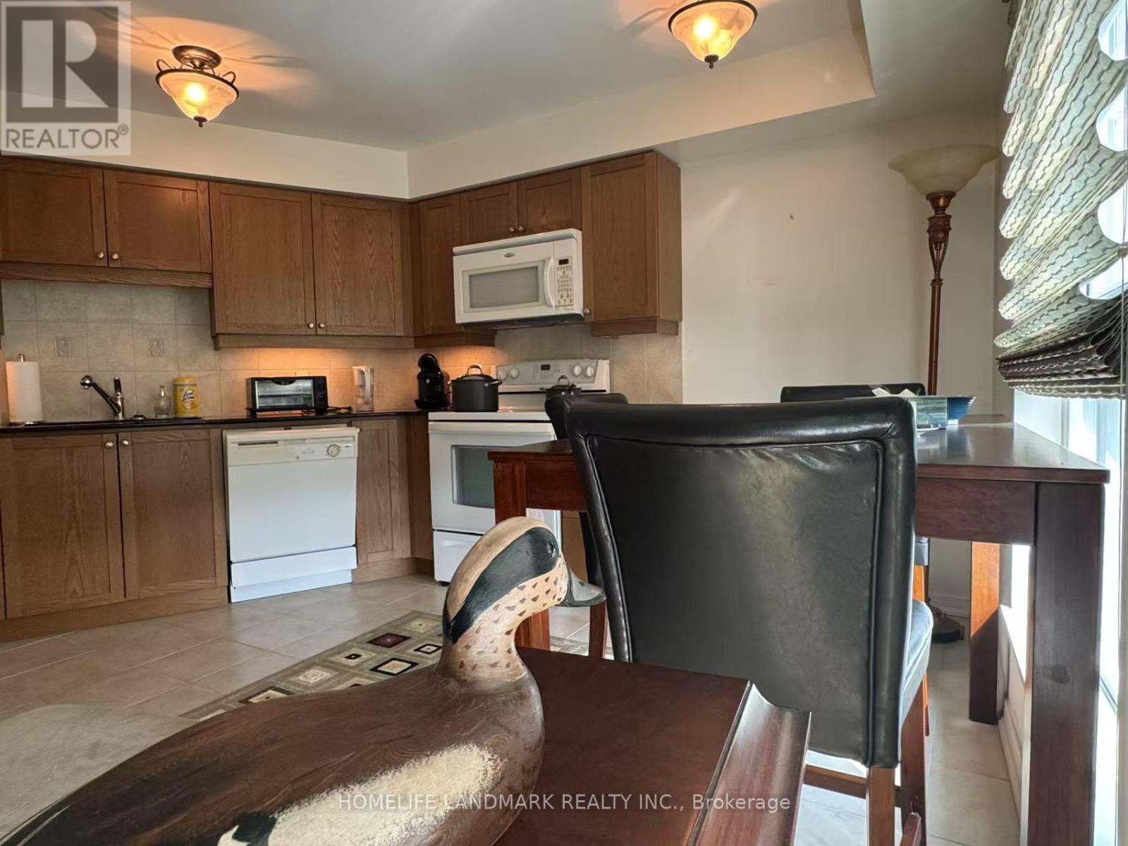 Photo 7 of 1002 18 Valley Woods Road, Toronto ON