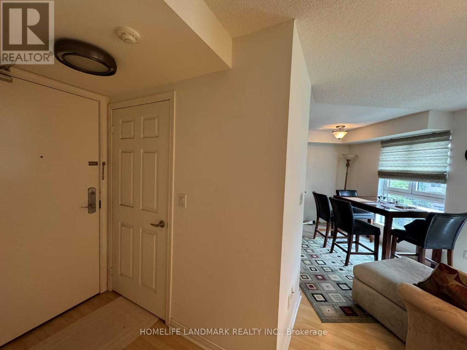 Photo 18 of 1002 18 Valley Woods Road, Toronto ON