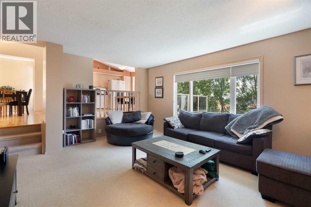 Photo 26 of 113 Sierra Vista Terrace Sw, Calgary AB