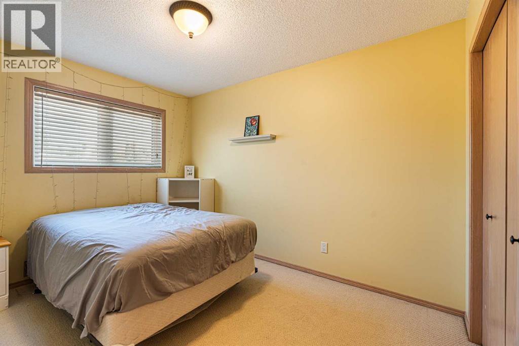 Photo 16 of 113 Sierra Vista Terrace Sw, Calgary AB
