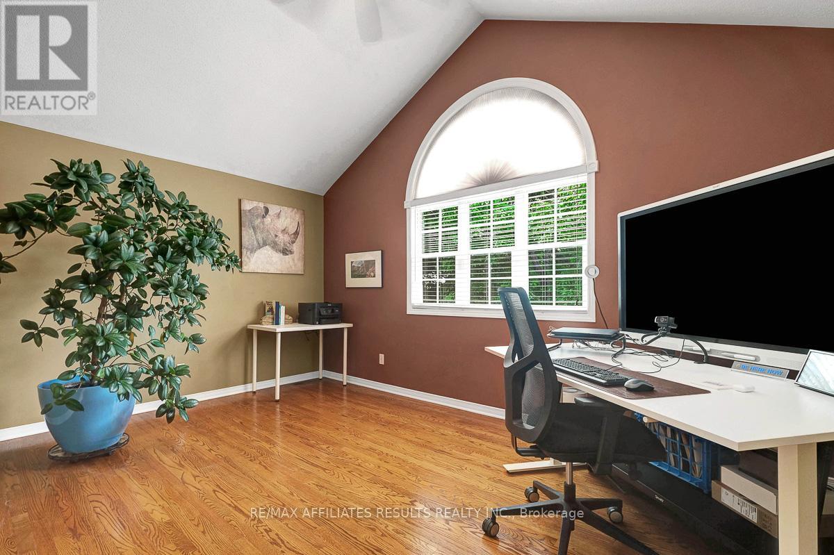 Photo 50 of 35 Crantham Crescent, Ottawa ON