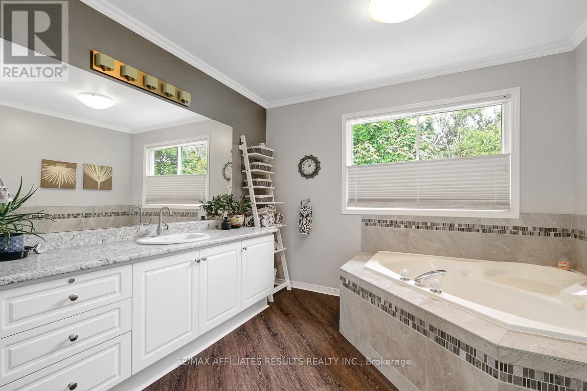 Photo 35 of 35 Crantham Crescent, Ottawa ON