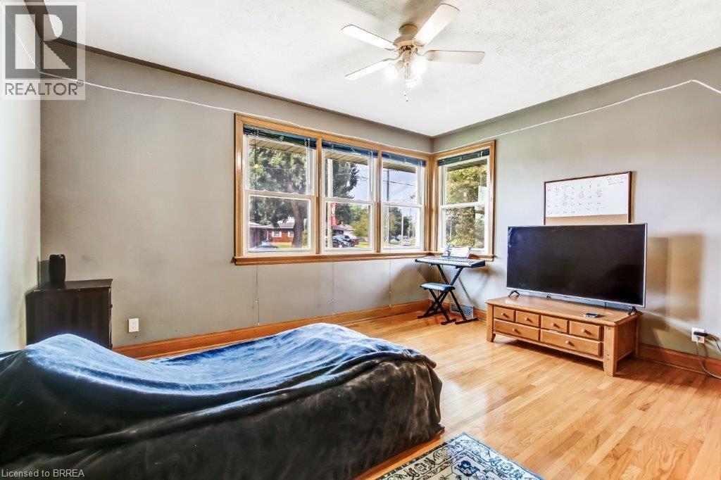 Photo 11 of 12 Parkview Road, Hagersville ON