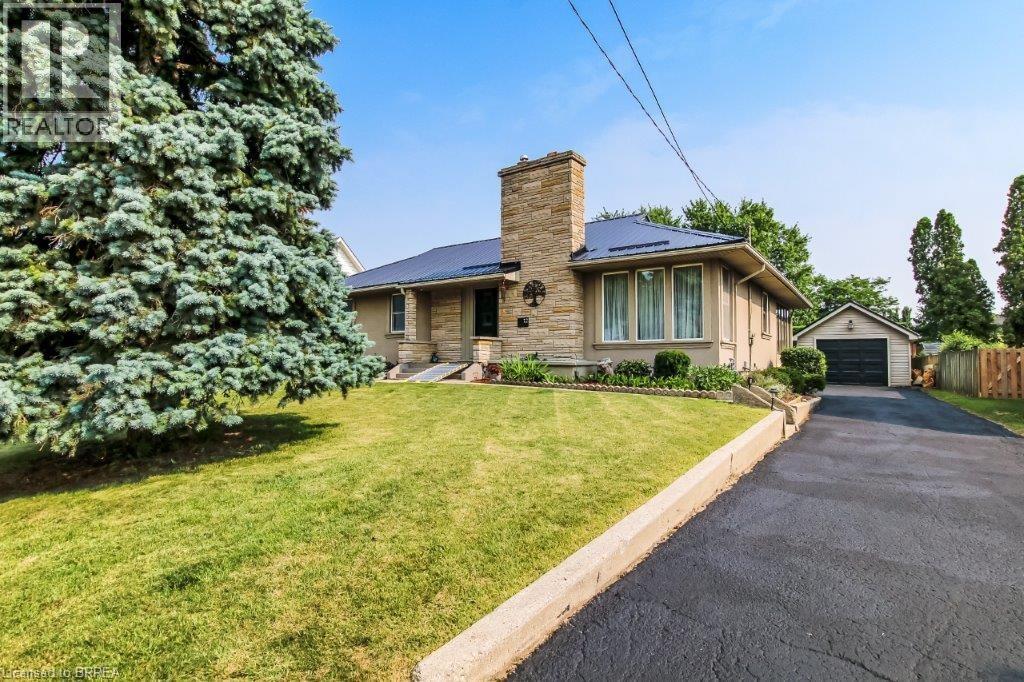 Photo 2 of 12 Parkview Road, Hagersville ON