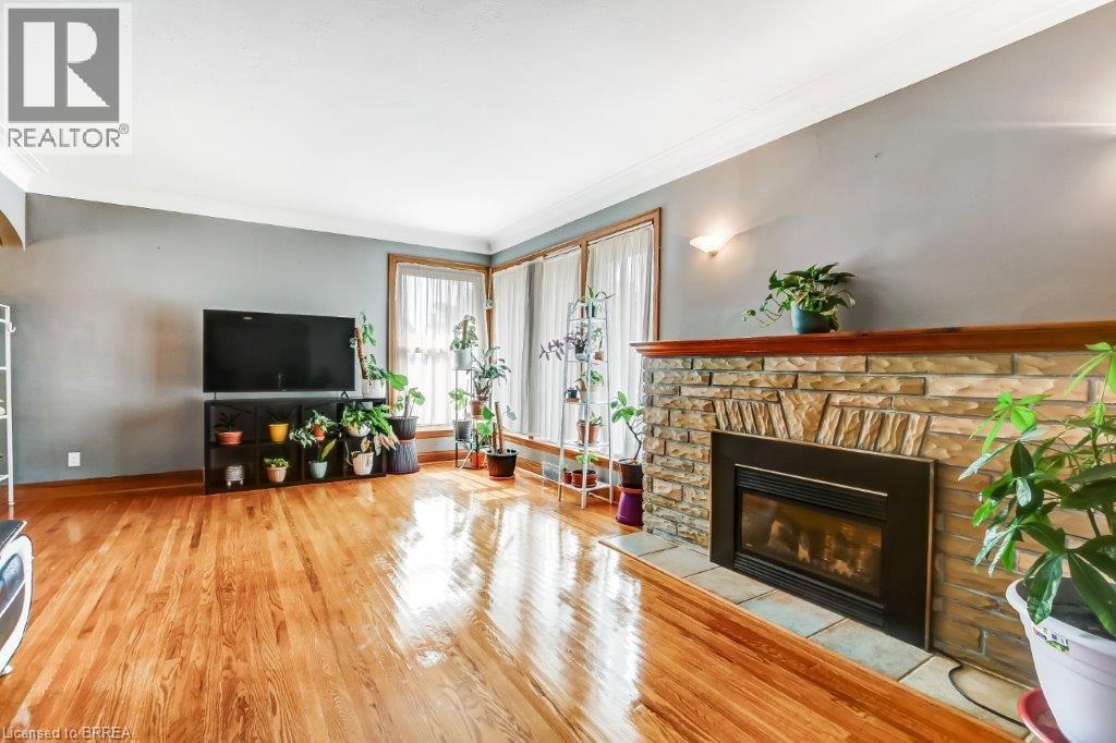 Photo 6 of 12 Parkview Road, Hagersville ON