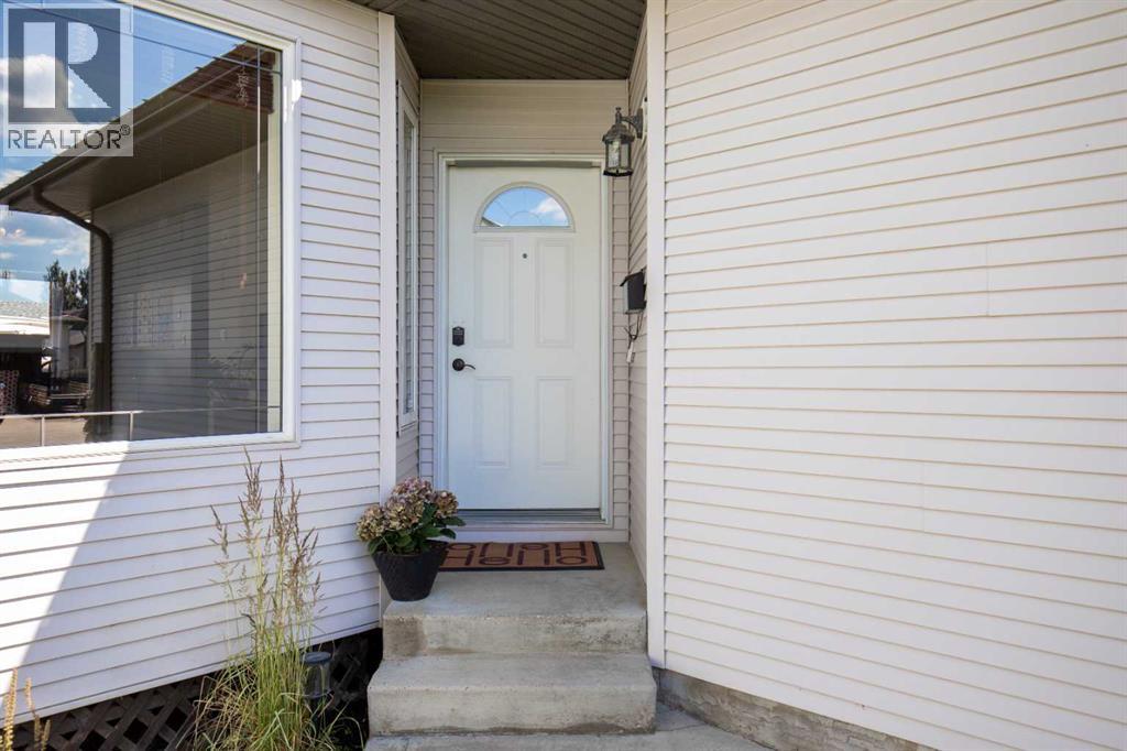 Photo 29 of 4712 Westbrooke Road, Blackfalds AB