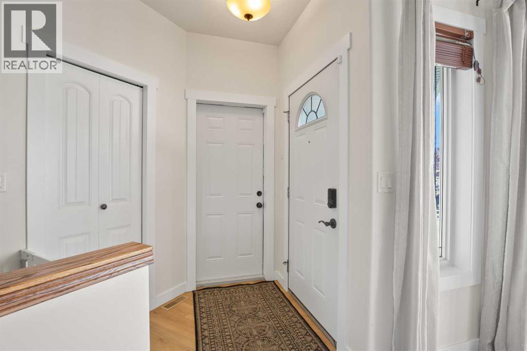 Photo 2 of 4712 Westbrooke Road, Blackfalds AB