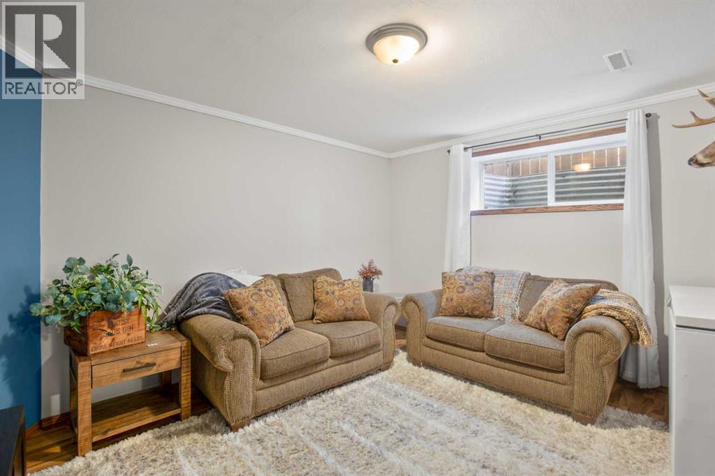 Photo 5 of 4712 Westbrooke Road, Blackfalds AB