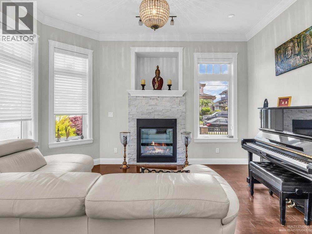 4188 FIR STREET, Burnaby