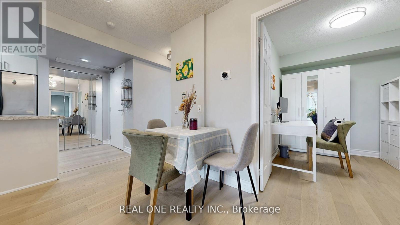 Photo 9 of 501 153 Beecroft Road, Toronto ON