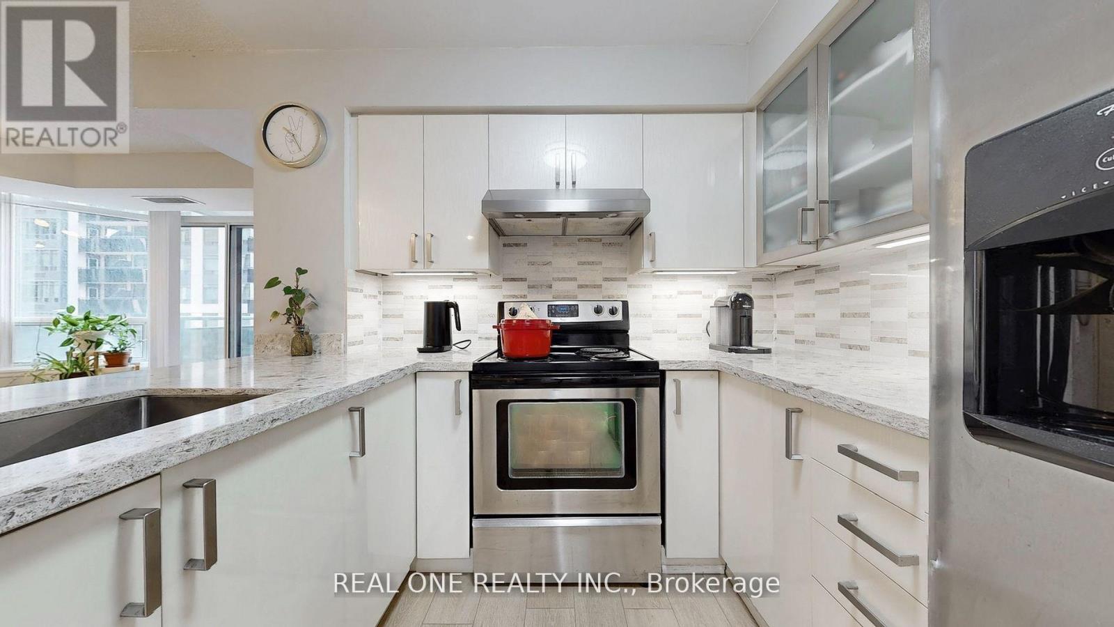 Photo 29 of 501 153 Beecroft Road, Toronto ON