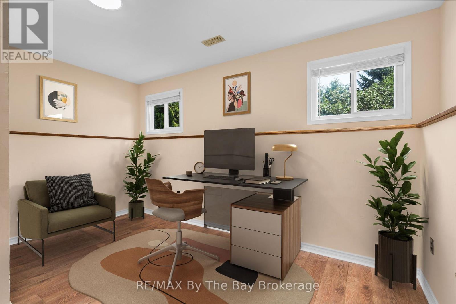 Photo 17 of 35 Northwood Drive, Wasaga Beach ON