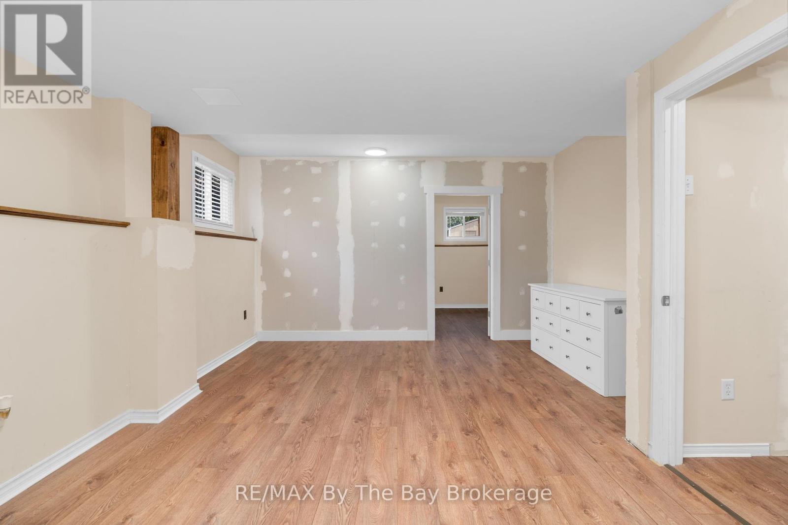 Photo 14 of 35 Northwood Drive, Wasaga Beach ON