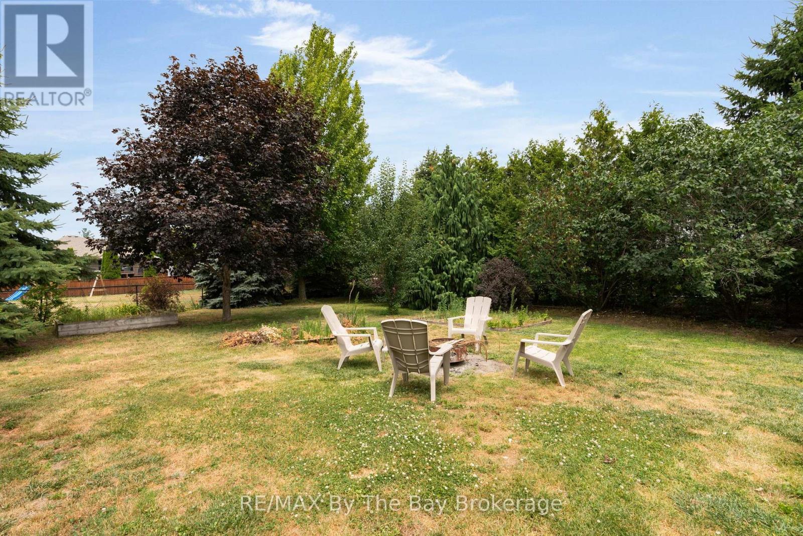Photo 20 of 35 Northwood Drive, Wasaga Beach ON