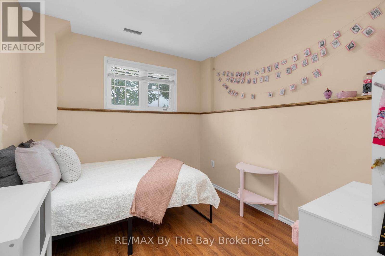 Photo 13 of 35 Northwood Drive, Wasaga Beach ON