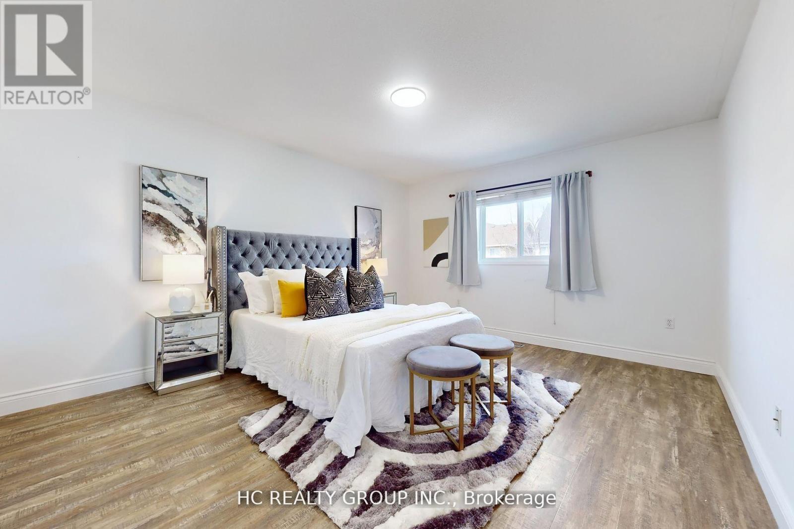 Photo 6 of 8 Beaumaris Crescent, Whitby ON