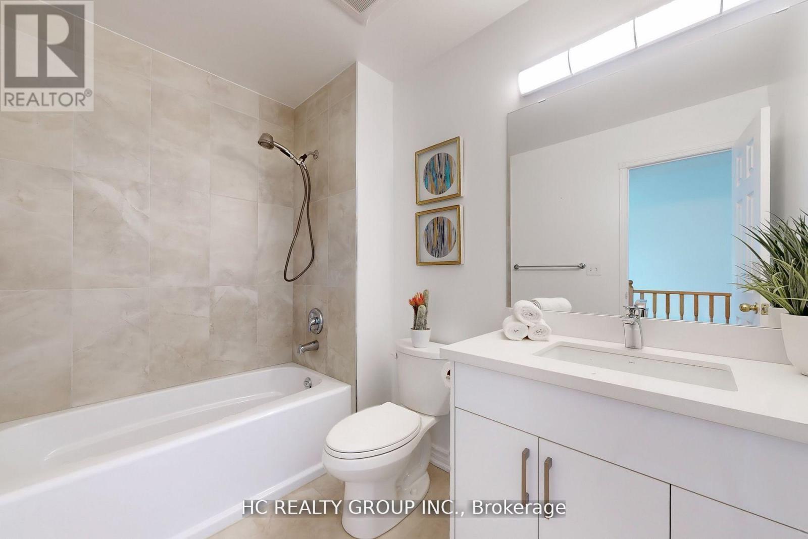 Photo 10 of 8 Beaumaris Crescent, Whitby ON