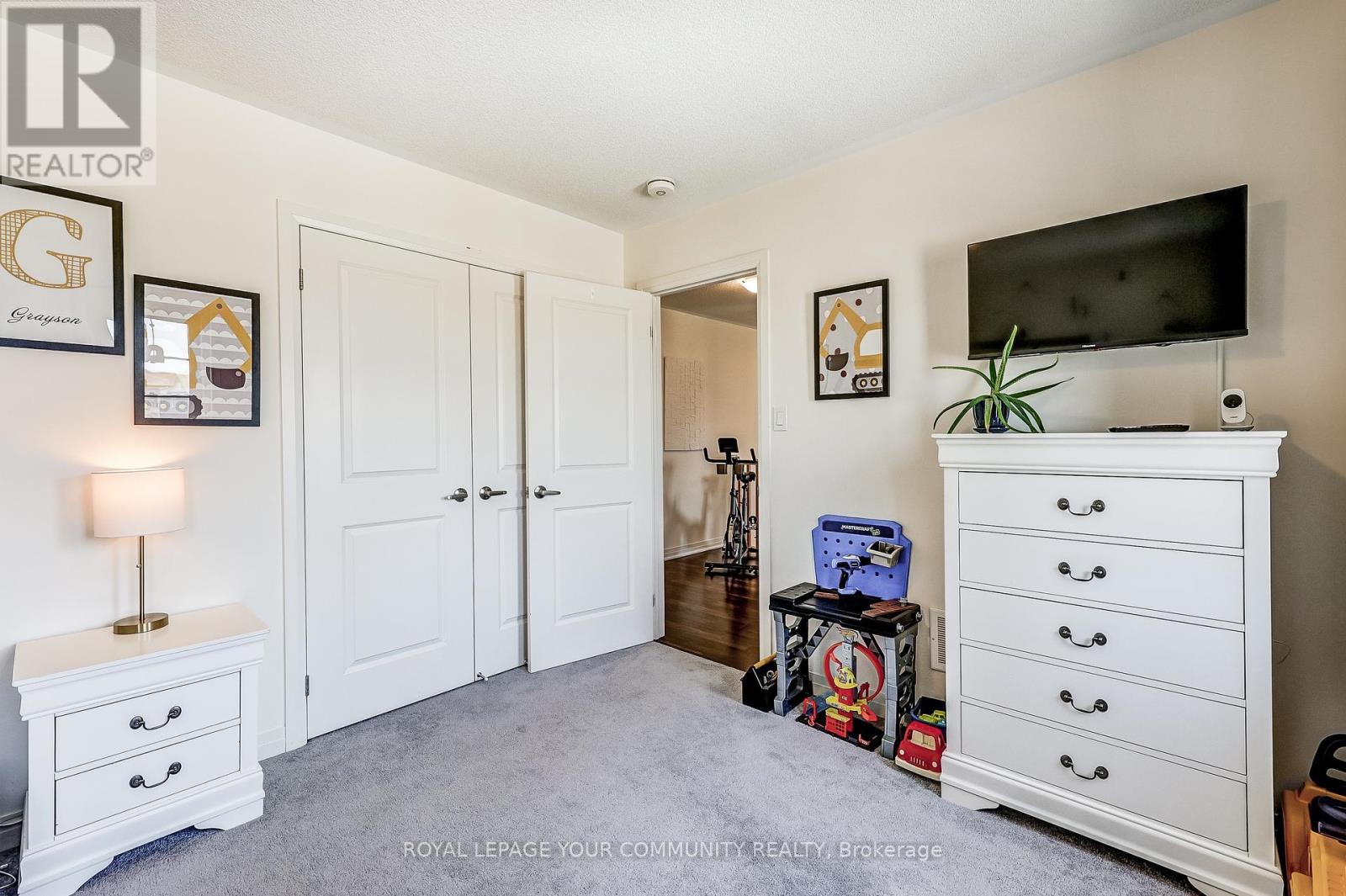 Photo 2 of 136 Casserley Crescent, New Tecumseth ON