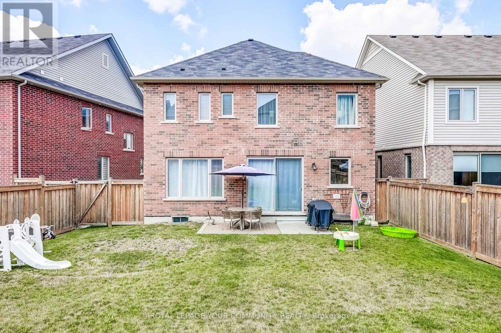 Photo 28 of 136 Casserley Crescent, New Tecumseth ON