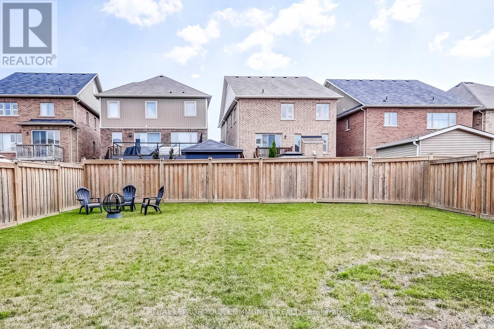 Photo 38 of 136 Casserley Crescent, New Tecumseth ON