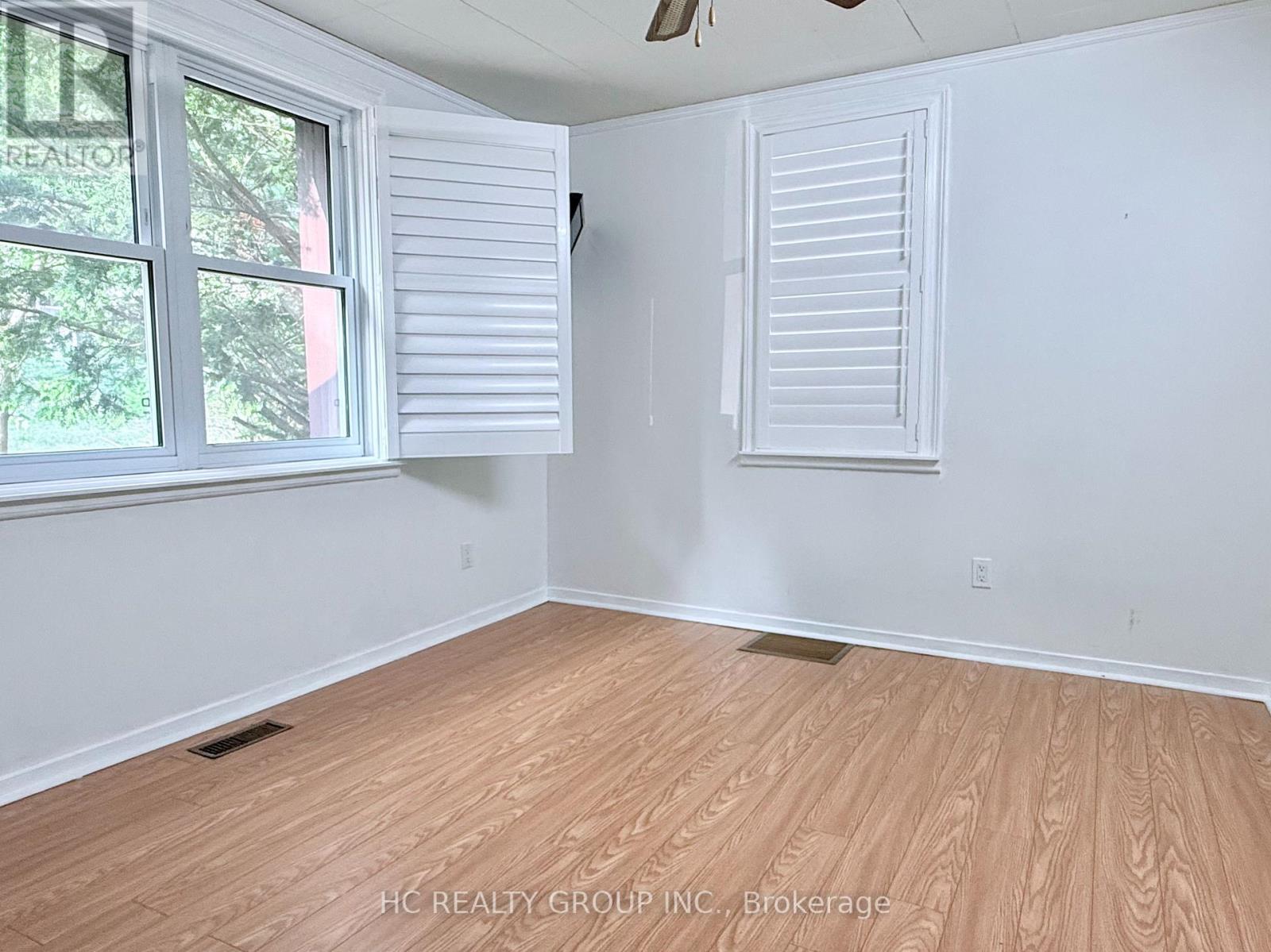 Photo 1 of 328 Andrew Street, Newmarket ON