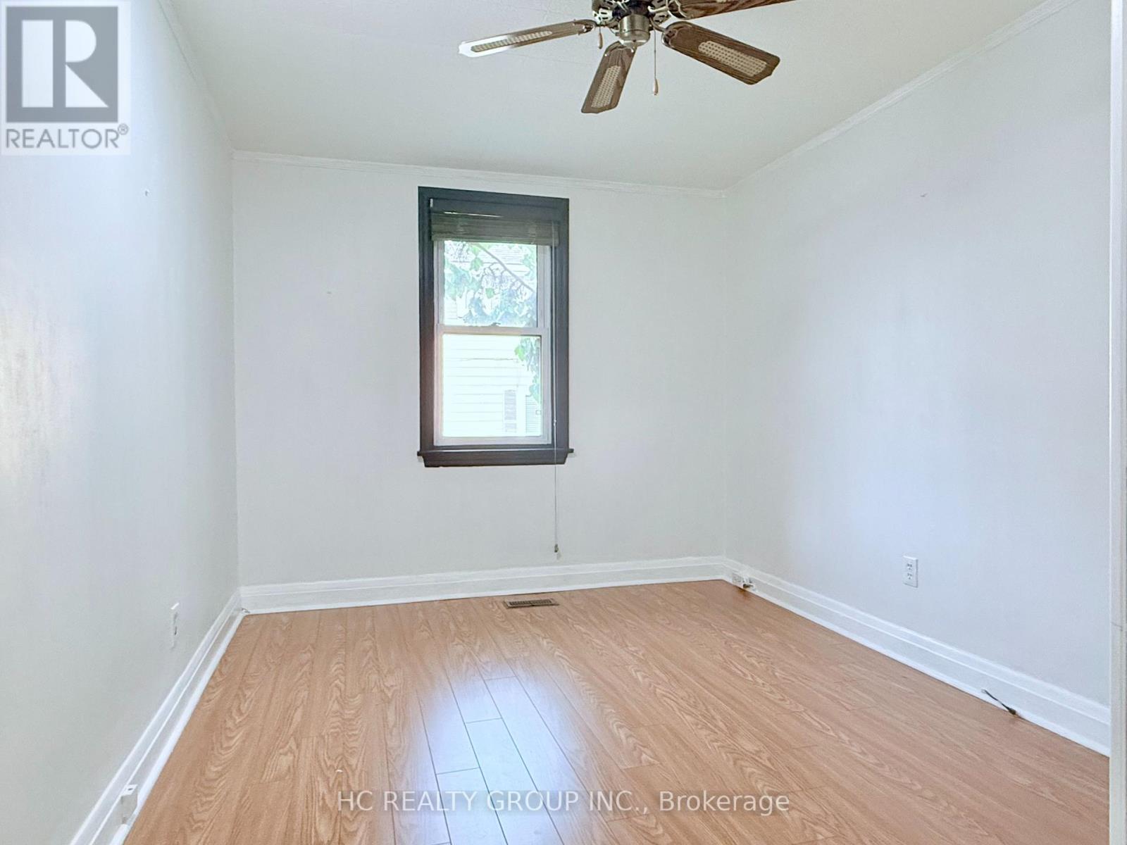 Photo 6 of 328 Andrew Street, Newmarket ON