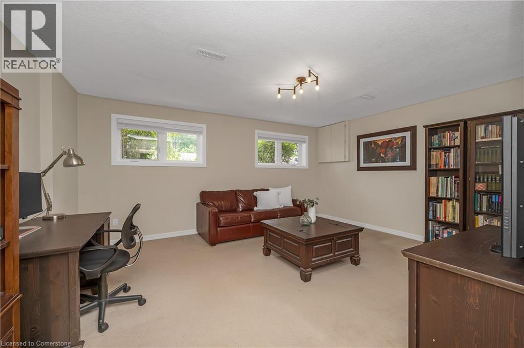 Photo 24 of 285 Surrey Drive, Oakville ON