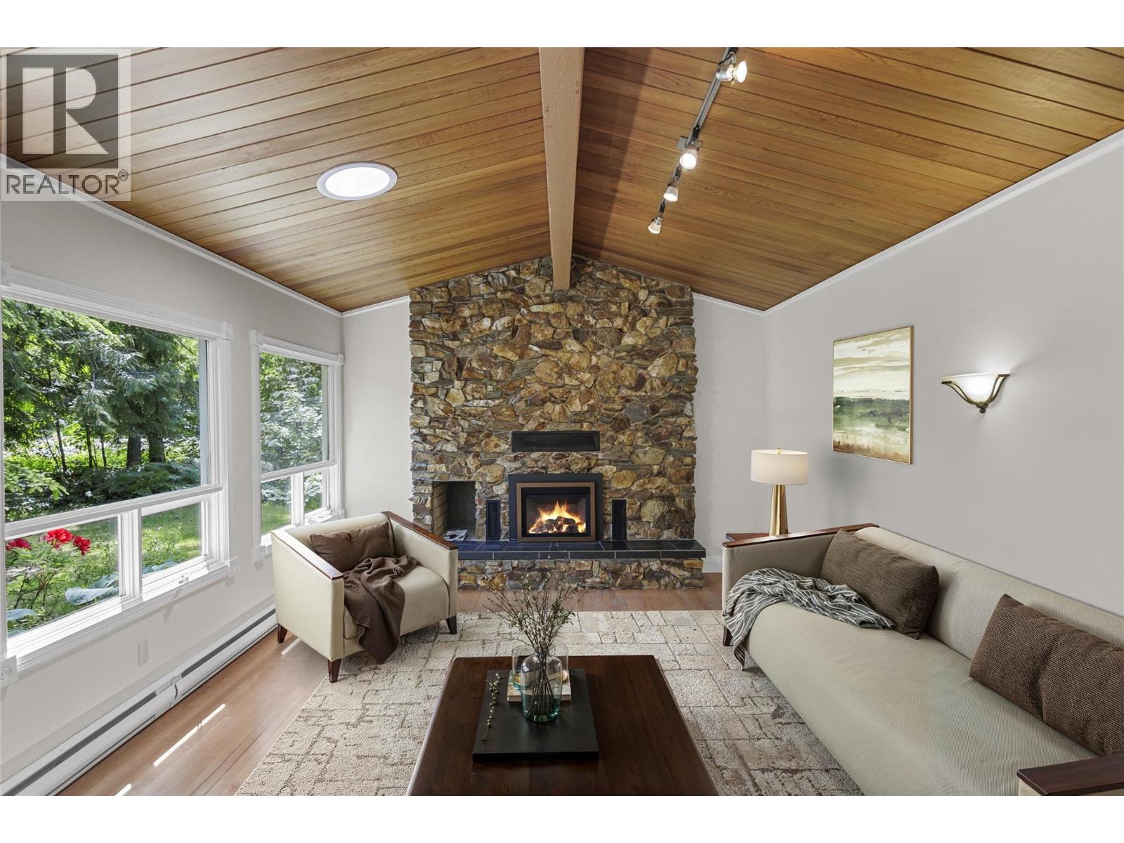 1833 Park Drive, Revelstoke