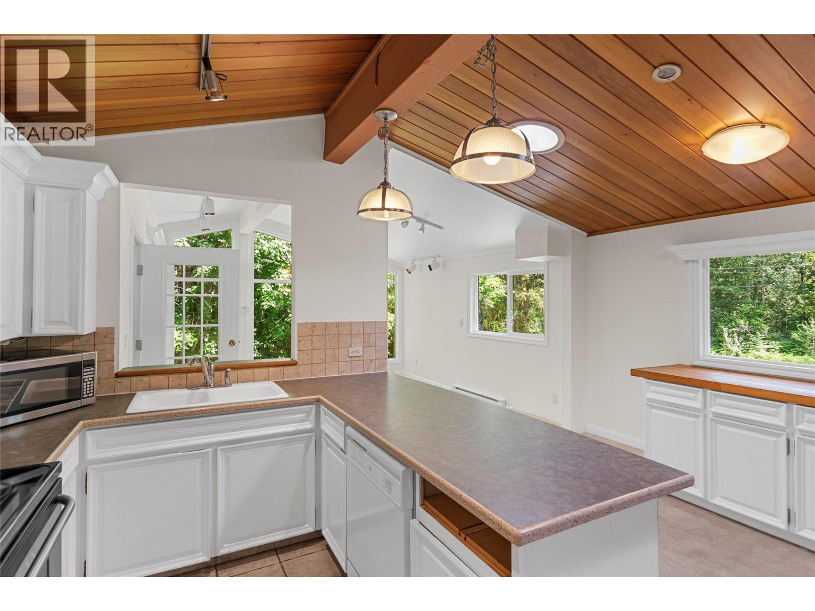 1833 Park Drive, Revelstoke