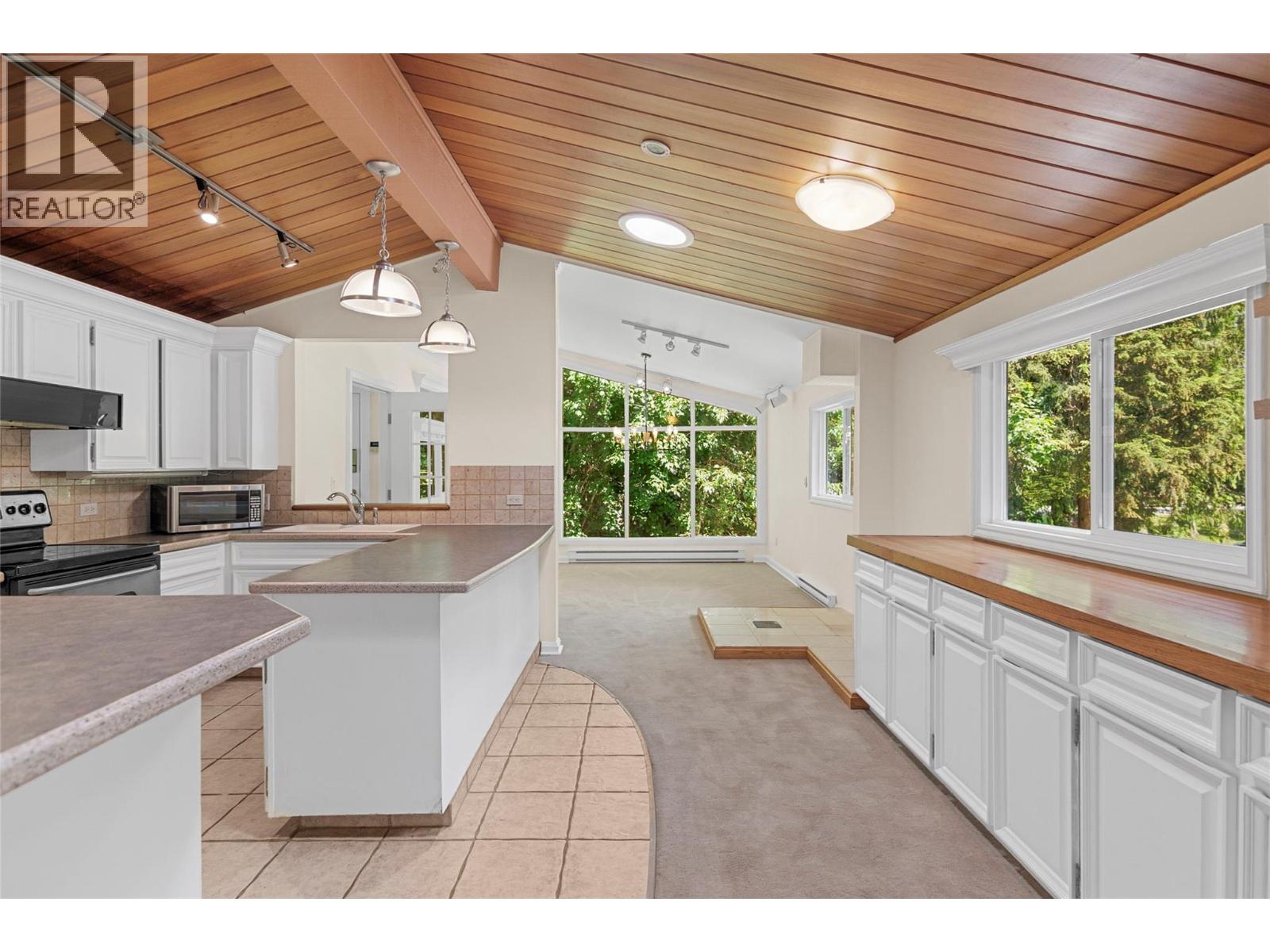 1833 Park Drive, Revelstoke