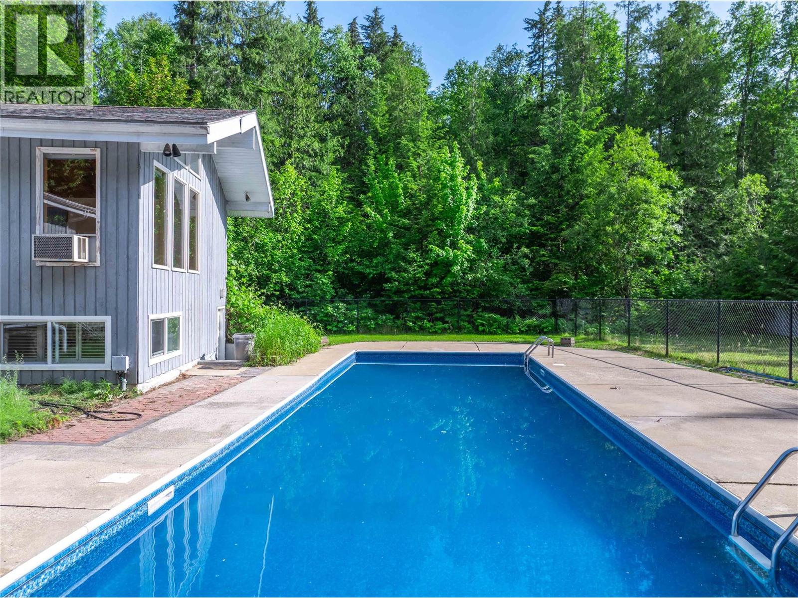 1833 Park Drive, Revelstoke